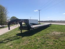 Load image into Gallery viewer, Used 2021 Starlite 40ft Gooseneck with Mega Ramps